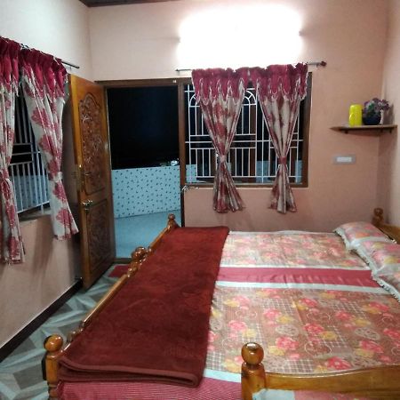 Maniis Homestay Валпарай Экстерьер фото