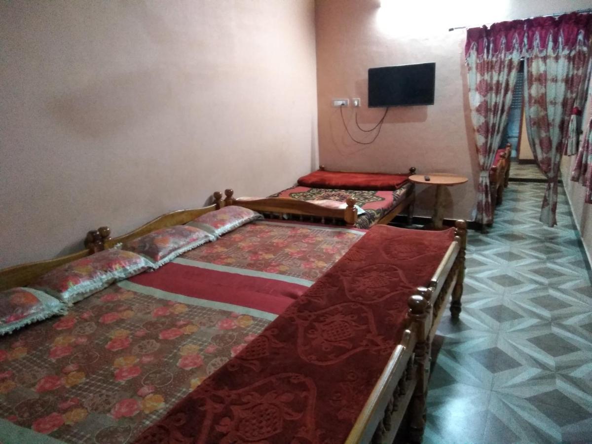Maniis Homestay Валпарай Экстерьер фото