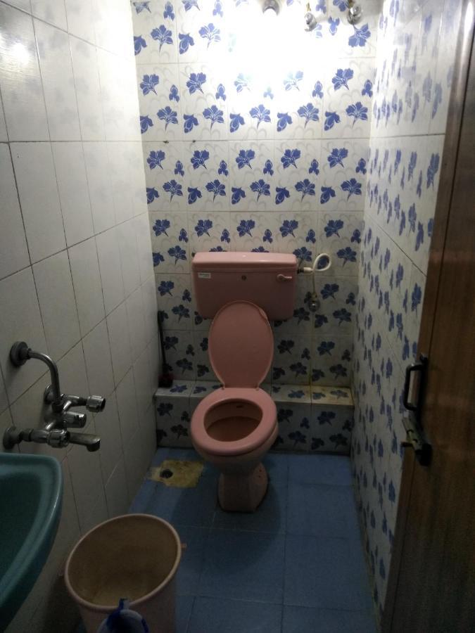 Maniis Homestay Валпарай Экстерьер фото